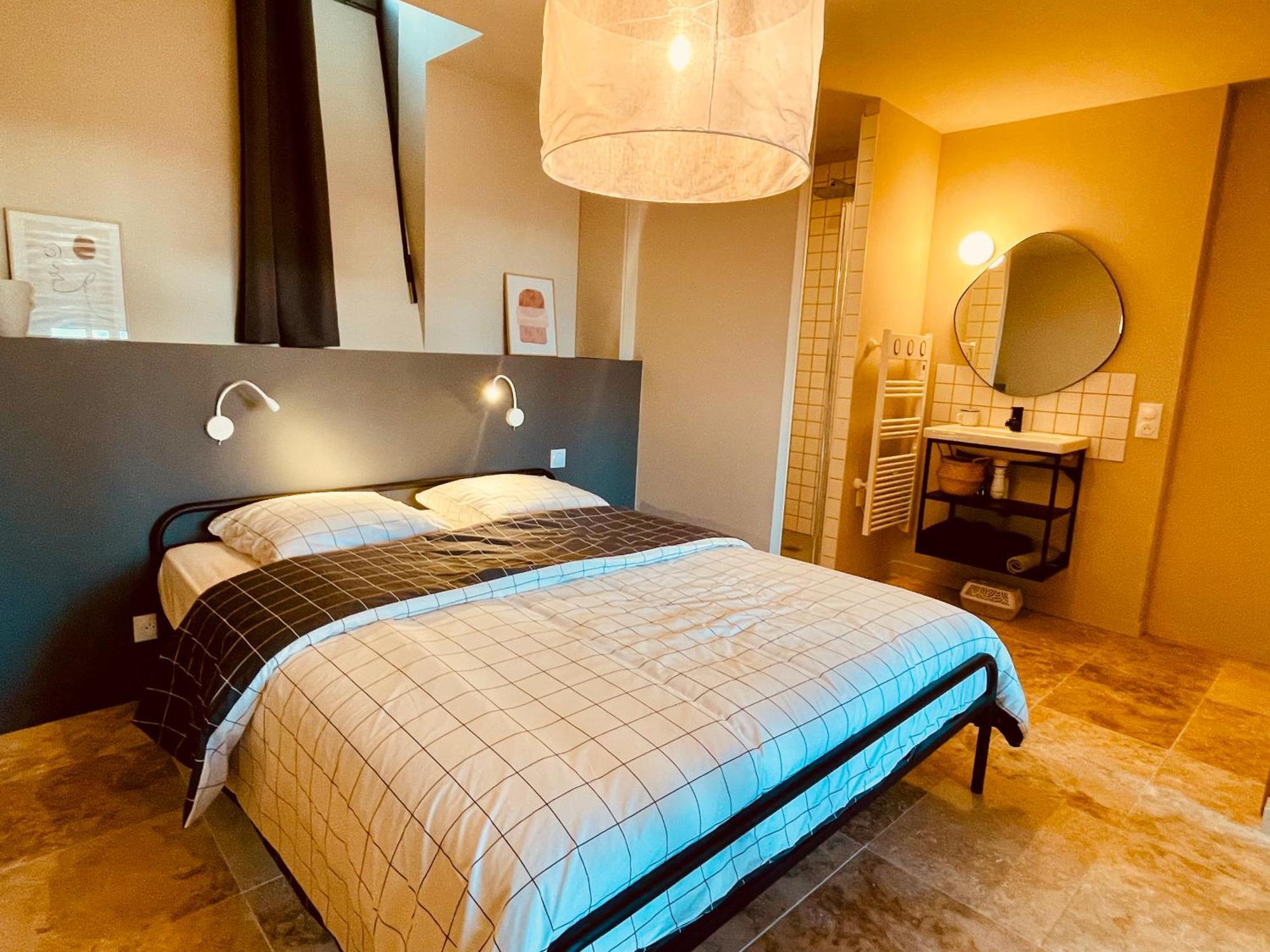 Les Suites D'Angouleme - Proche Gare Et Centre Ville - Haut De Gamme Buitenkant foto